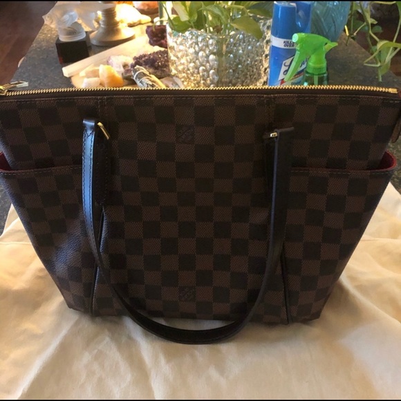 Sold - Picture 4 of 15